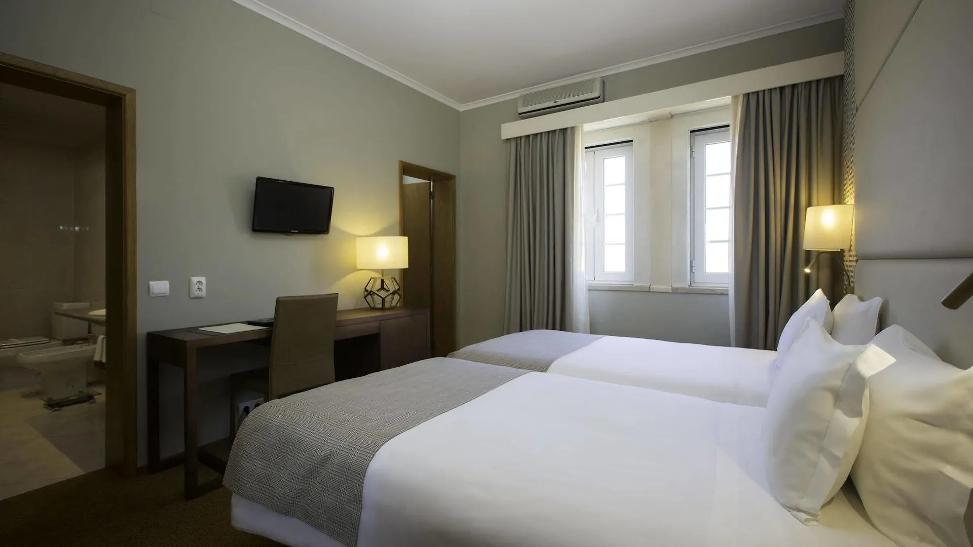 Hotel Miraparque Lisboa 3*,